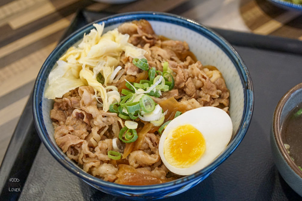男子漢拉麵食堂》士林美食餐廳推薦-拉麵免費加麵吃很飽｜滿滿的牛肉丼飯