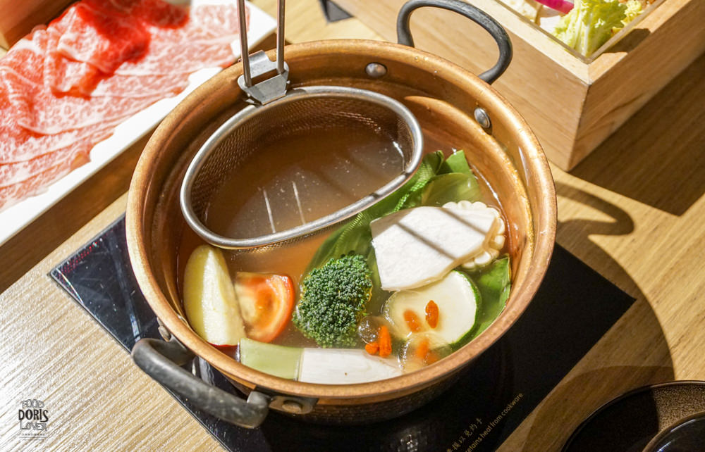 HI-Q鱻食餐廳》台北火鍋推薦-海藻成為火鍋主角|自家養殖新鮮魚類 - 第22張圖 HI-Q鱻食餐廳》台北火鍋推薦-海藻成為火鍋主角|自家養殖新鮮魚類