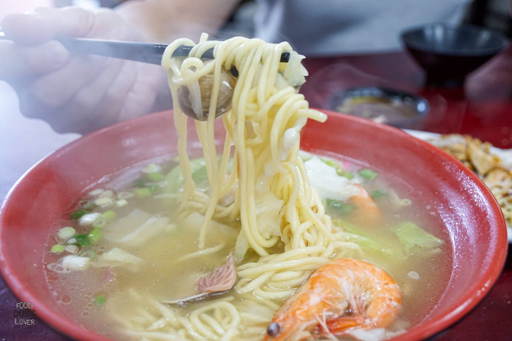 阿芬鮮魚湯、無名蝦餅》蘇澳美食餐廳推薦-平價海鮮料理｜比臉大的炸蝦餅