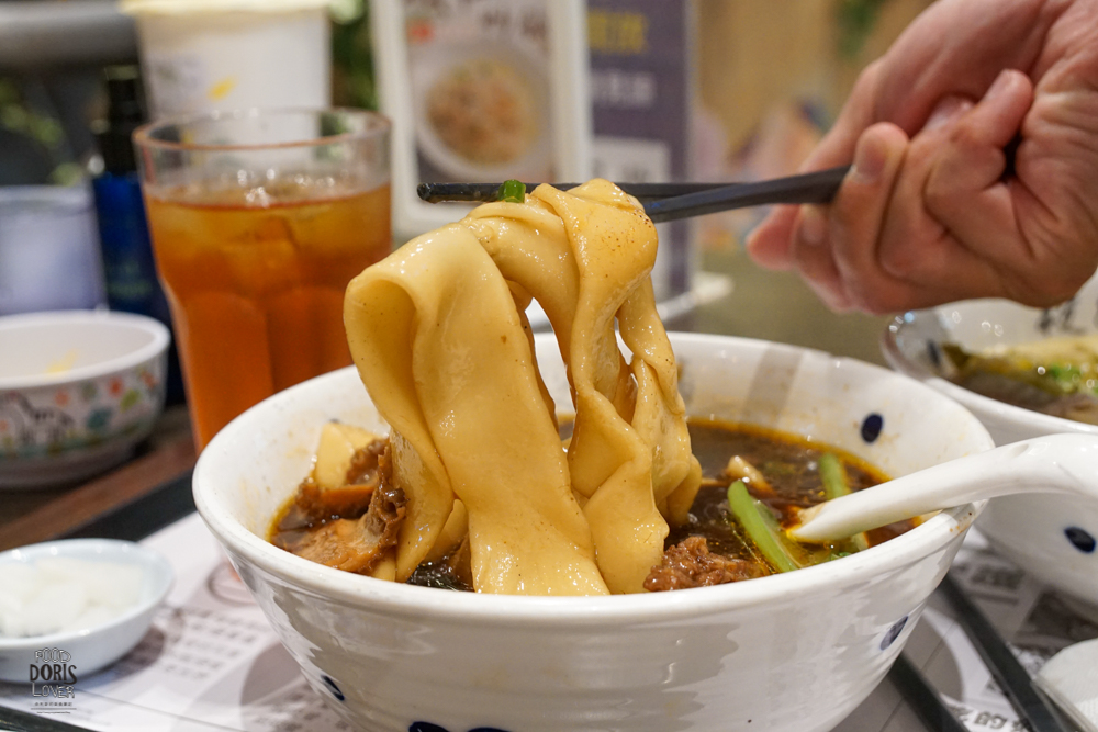 段純貞》新店京站美食推薦-季節限定酸菜魚麵|三寶牛肉麵很經典 - 第7張圖 段純貞》新店京站美食推薦-季節限定酸菜魚麵|三寶牛肉麵很經典