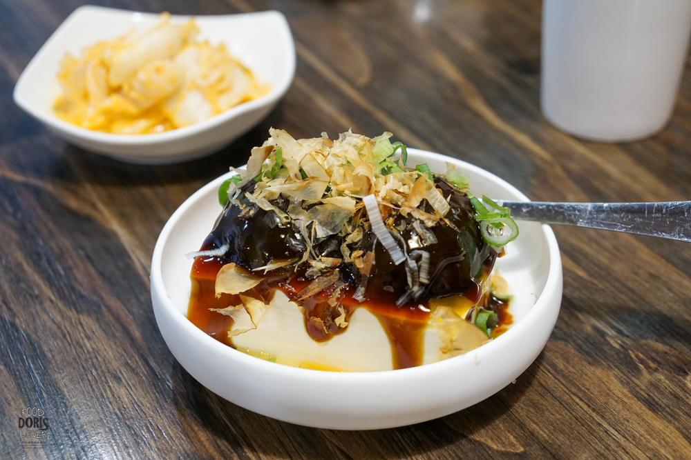 口吅品精緻牛肉麵館》羅東美食餐廳-有氣氛的好吃牛肉麵|慢火熬製的湯底 - 第6張圖 口吅品精緻牛肉麵館》羅東美食餐廳-有氣氛的好吃牛肉麵|慢火熬製的湯底