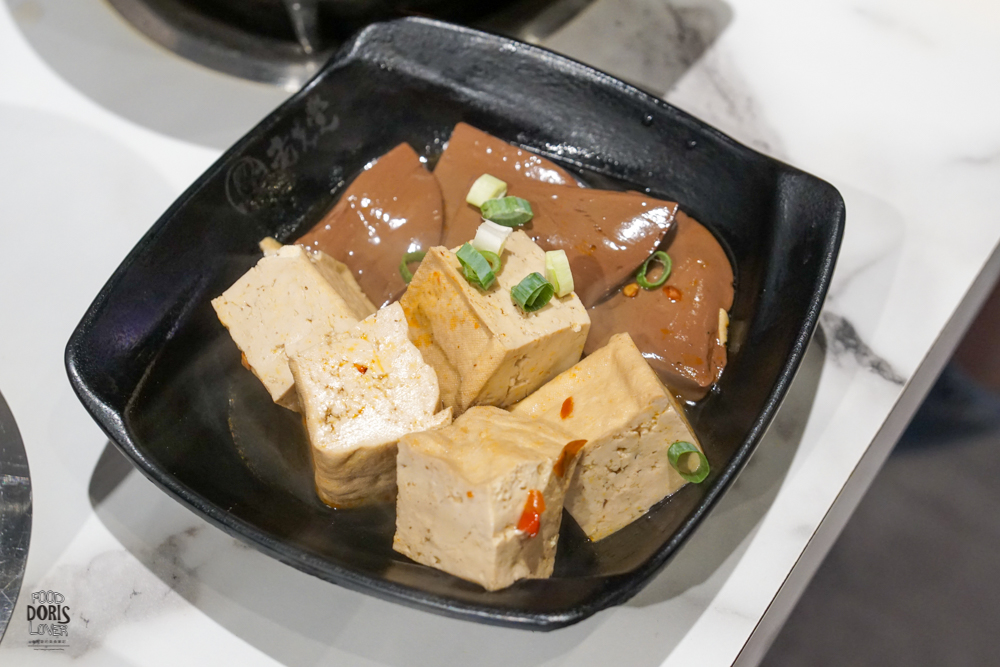老先覺》士林捷運站美食推薦-加價59元升級為火鍋吃到飽|麻辣湯頭很銷魂 - 第17張圖 老先覺》士林捷運站美食推薦-加價59元升級為火鍋吃到飽|麻辣湯頭很銷魂